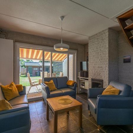 Cozy Holiday Home With Lawn Callantsoog Bagian luar foto